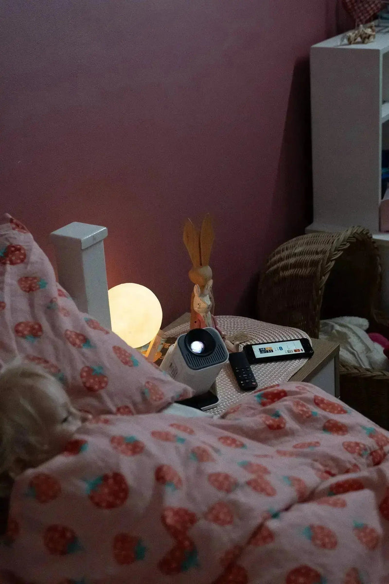 Audio Visual Learning for Toddlers: Sight, Sound and Early Language