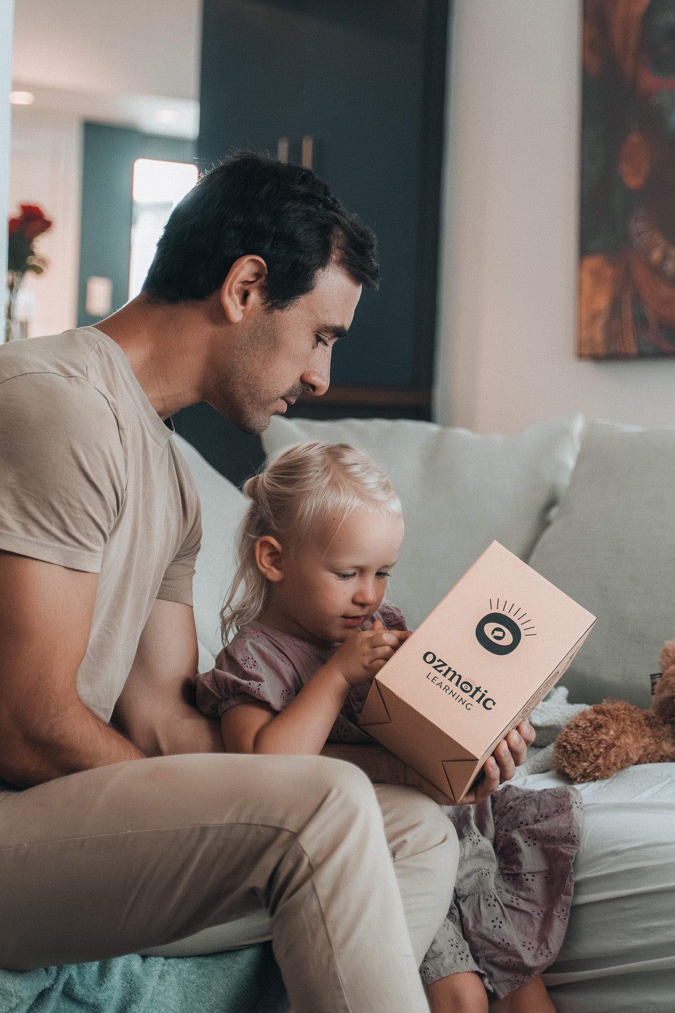 Ozmotic bedtime learning projector in a child bedroom